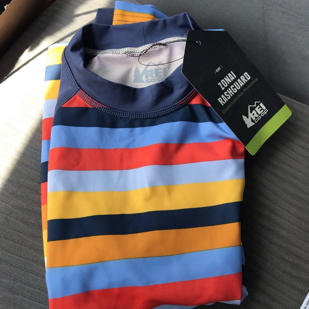 REI Zonai rashguard